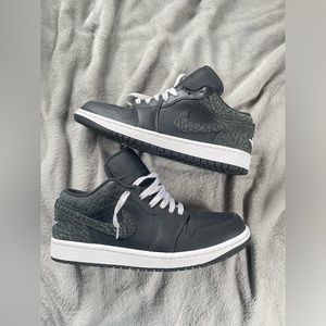 Jordan One Low SE Black Elephant 9.5